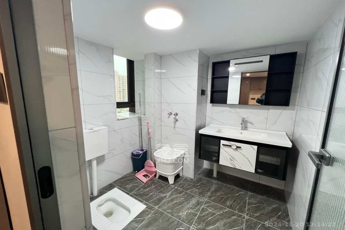 润和国际广场  1室1厅1卫    3600.0元/月 润和国际广场  1室1厅1卫    3600.0元/月室内图