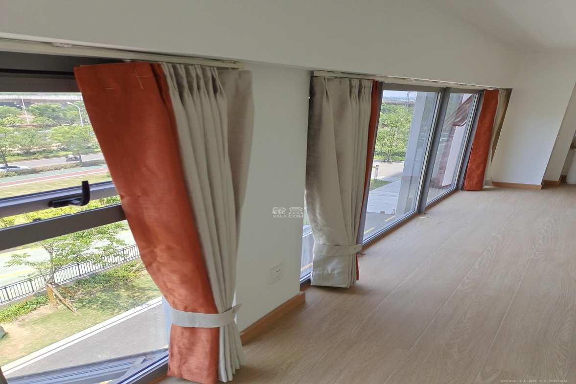 信诚湘江揽月（至善美景大厦）  1室1厅1卫   1500.00元/月室内图