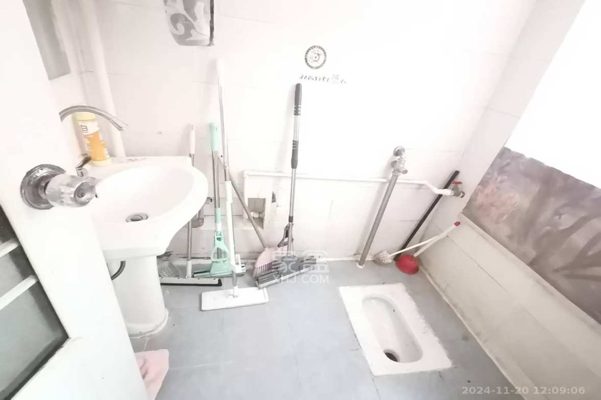 佳园星城  3室2厅1卫   1600.00元/月室内图