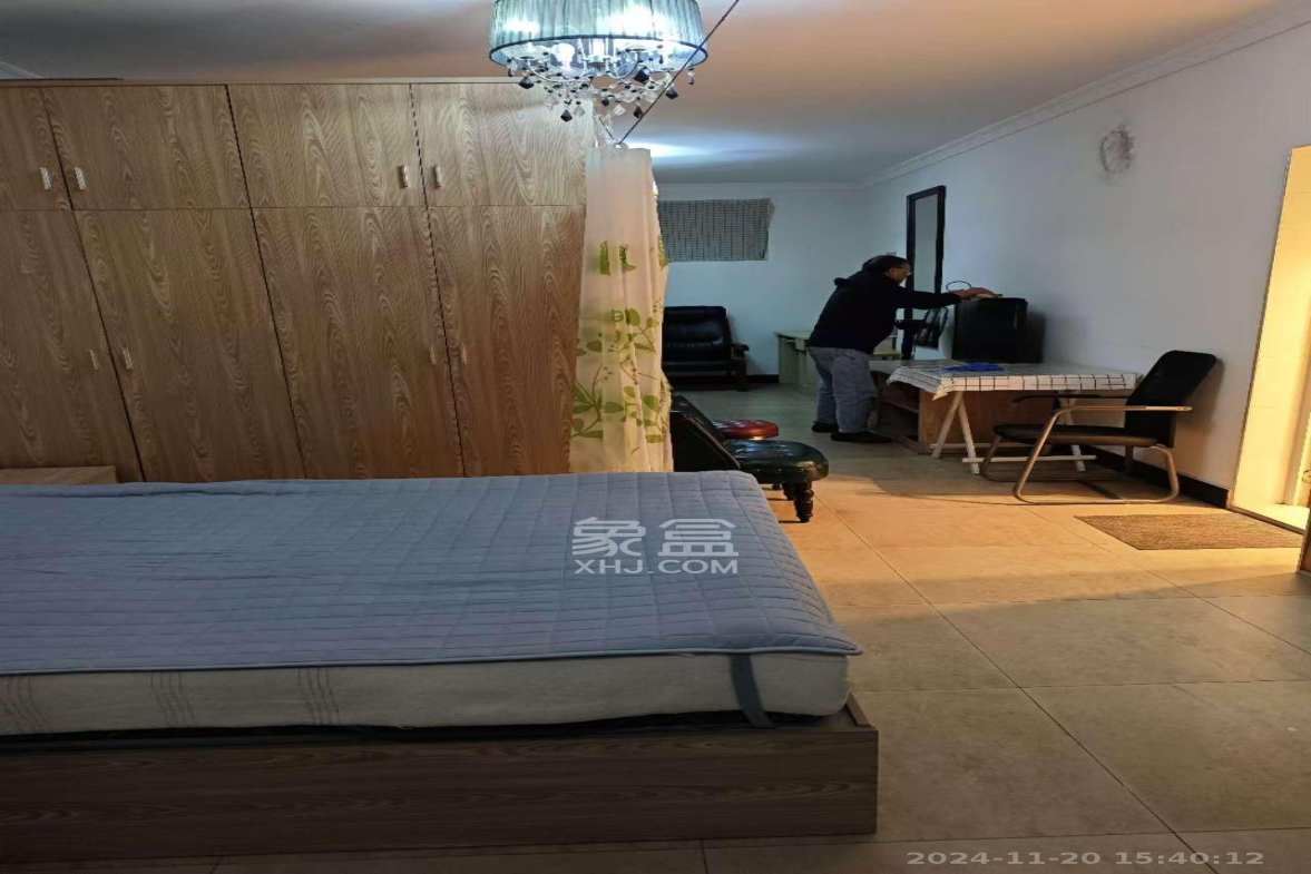 新芙蓉之都  1室1厅1卫   1800.00元/月室内图
