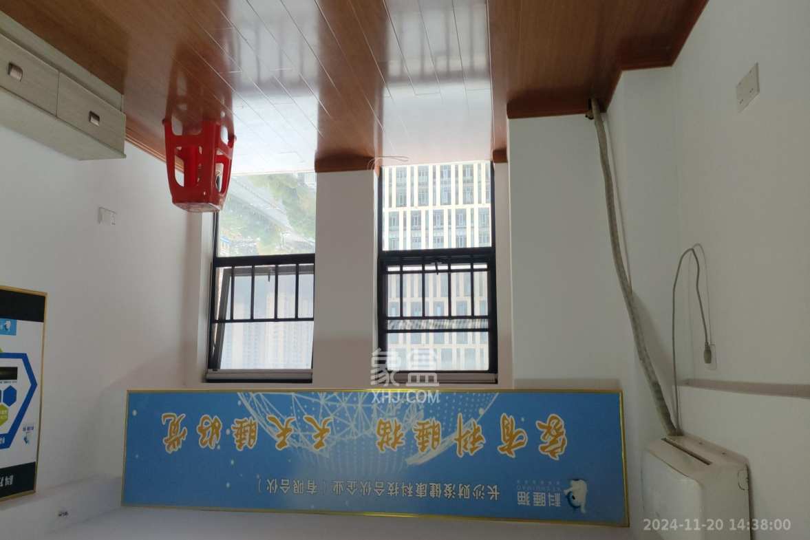 华润置地广场二期  1室1厅1卫   1600.00元/月室内图