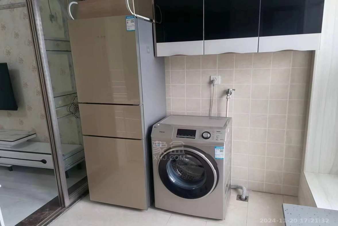 中建御山和苑  1室1厅1卫   1300.00元/月室内图