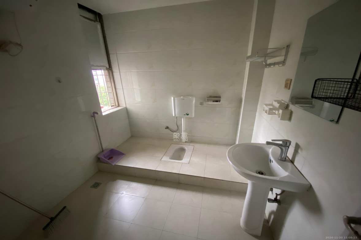 兴联母山小区  2室1厅1卫    1000.0元/月室内图