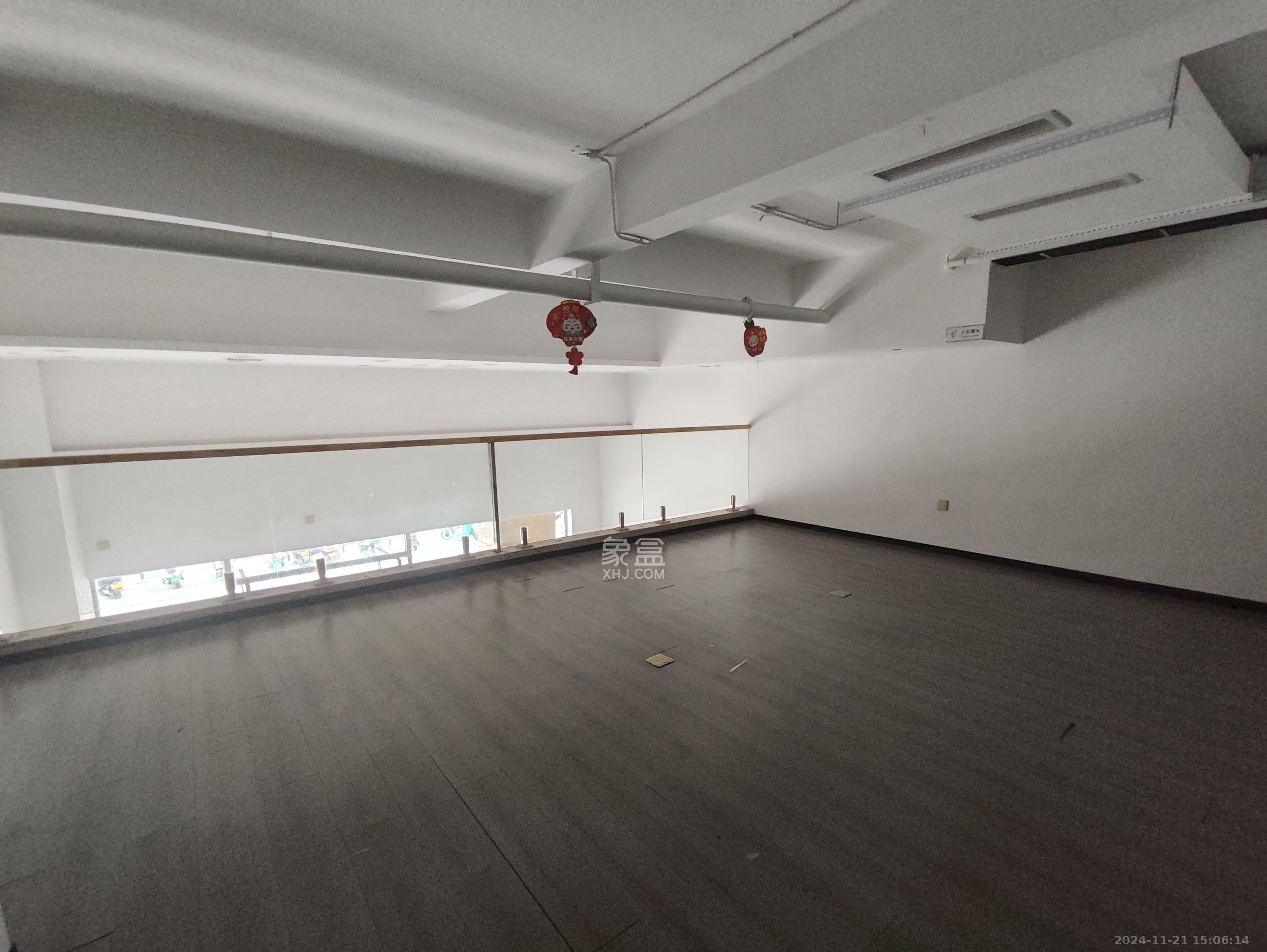 万博汇   216.57㎡      28000.0元/月室内图