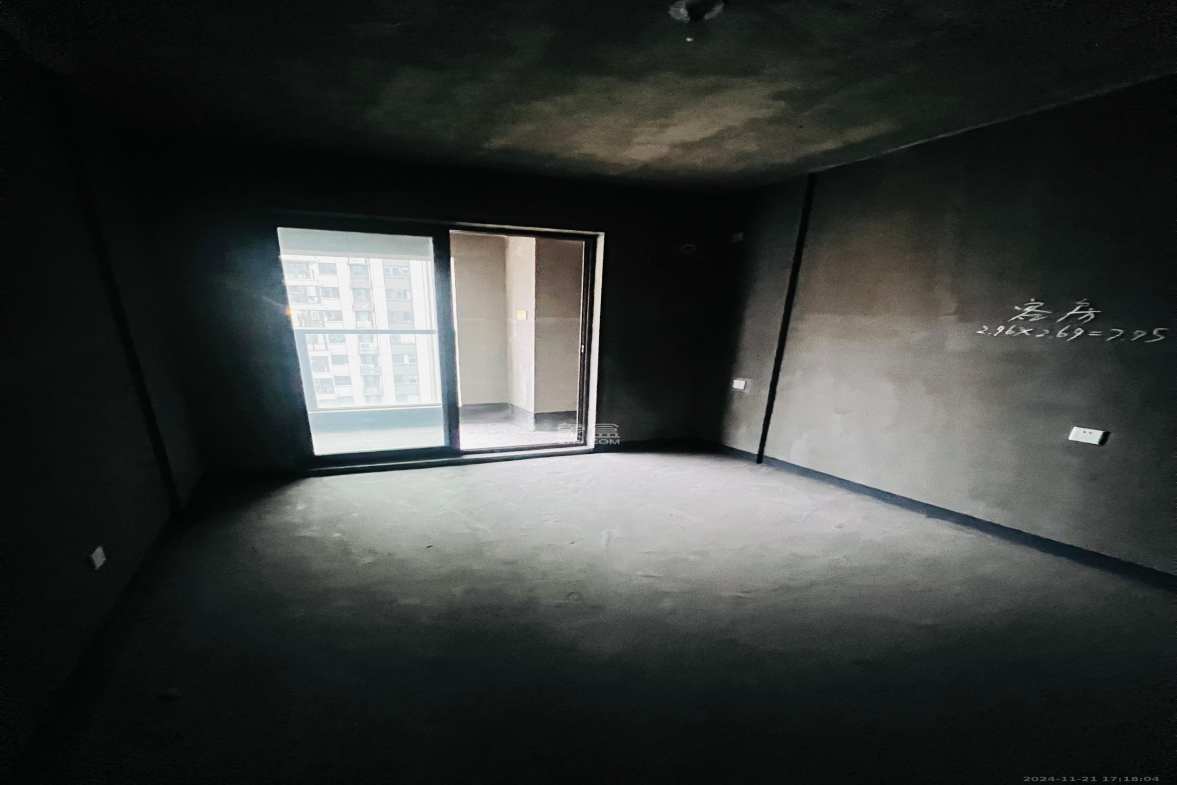 华润琨瑜府  4室2厅3卫   1800.00元/月室内图