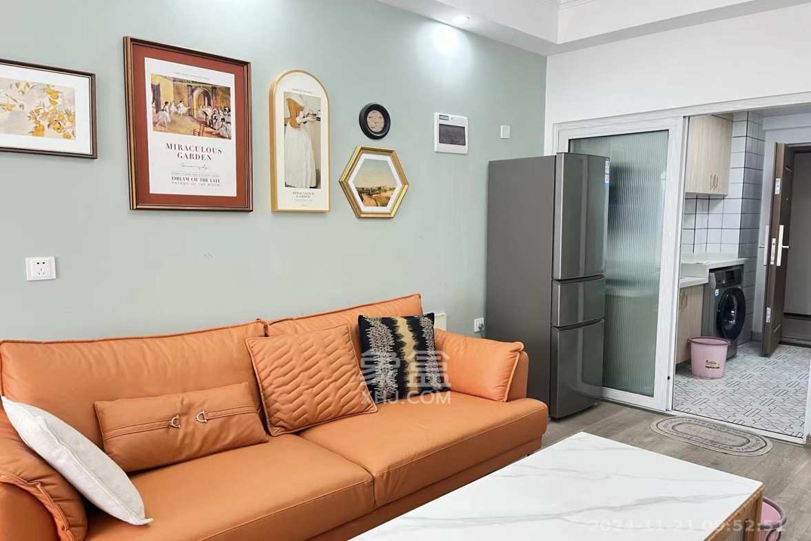 保利香槟国际 1室1厅1卫 1400.0元/月 保利香槟国际 1室1厅1卫 1400.0元/月室内图