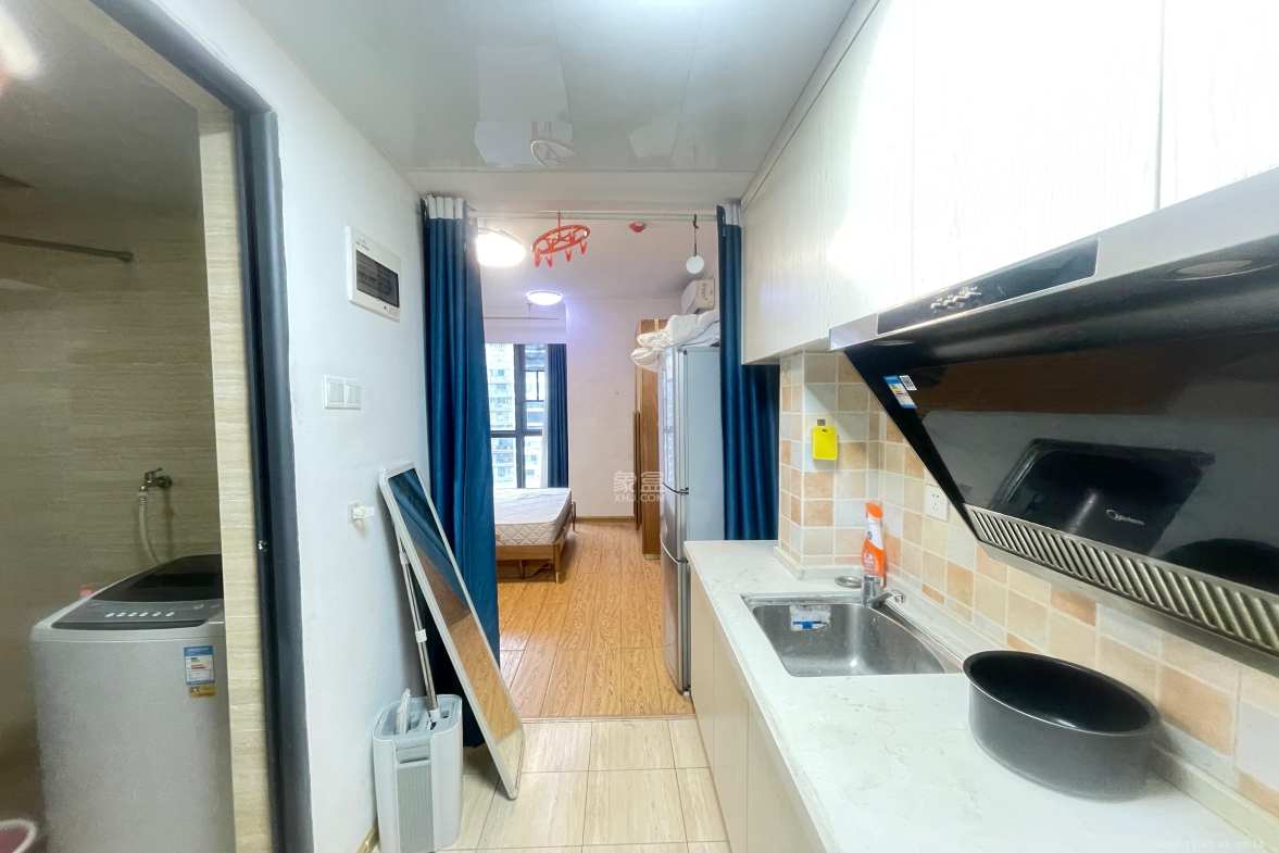 融科东南海  1室1厅1卫   1350.00元/月室内图