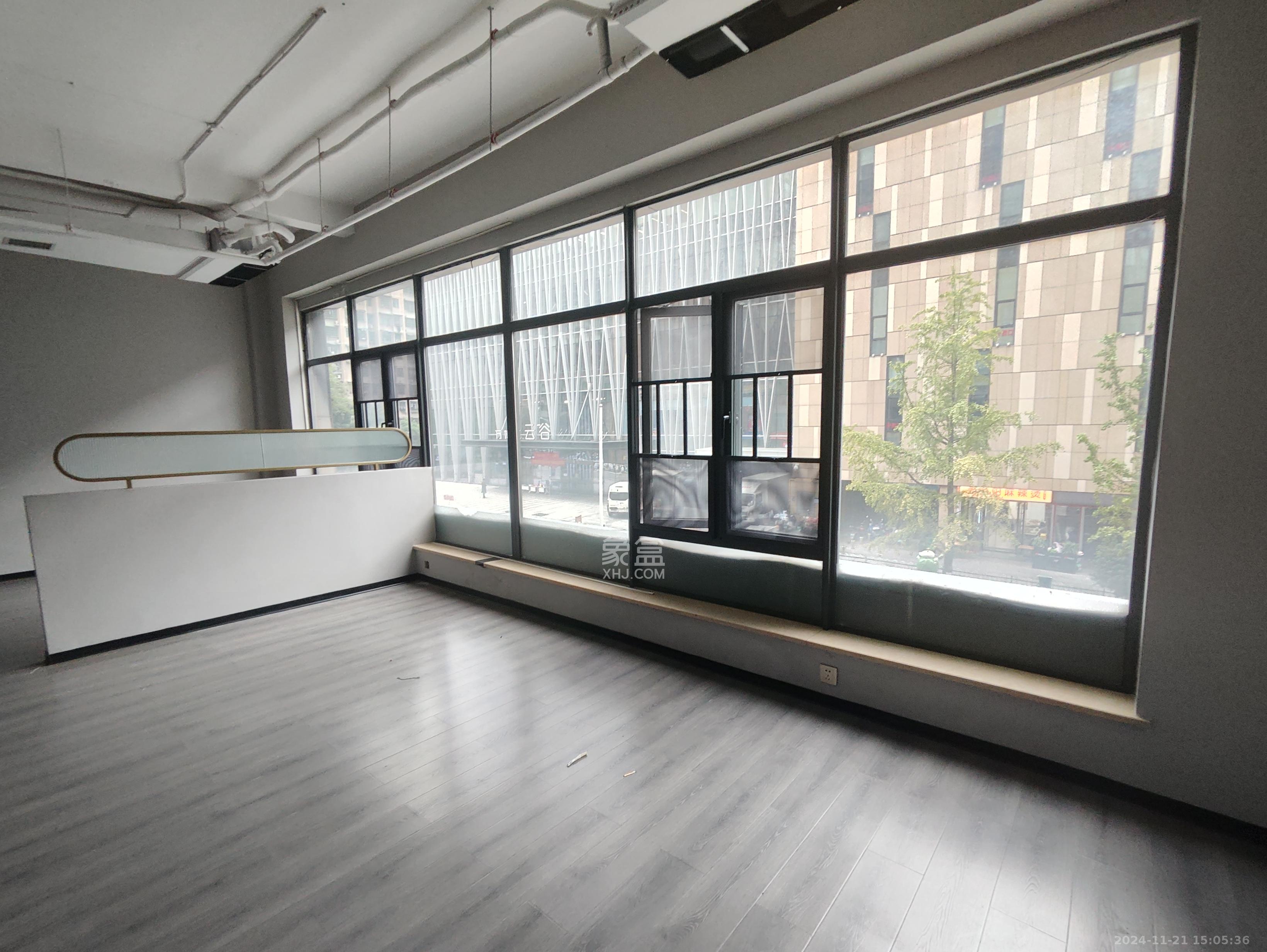 万博汇   216.57㎡      28000.0元/月室内图