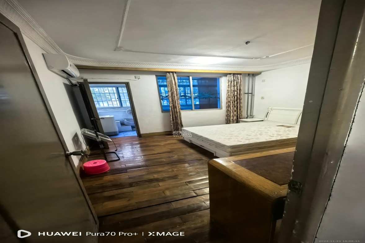 上民航宿舍 3室1厅1卫 1600.0元/月 上民航宿舍 3室1厅1卫 1600.0元/月室内图