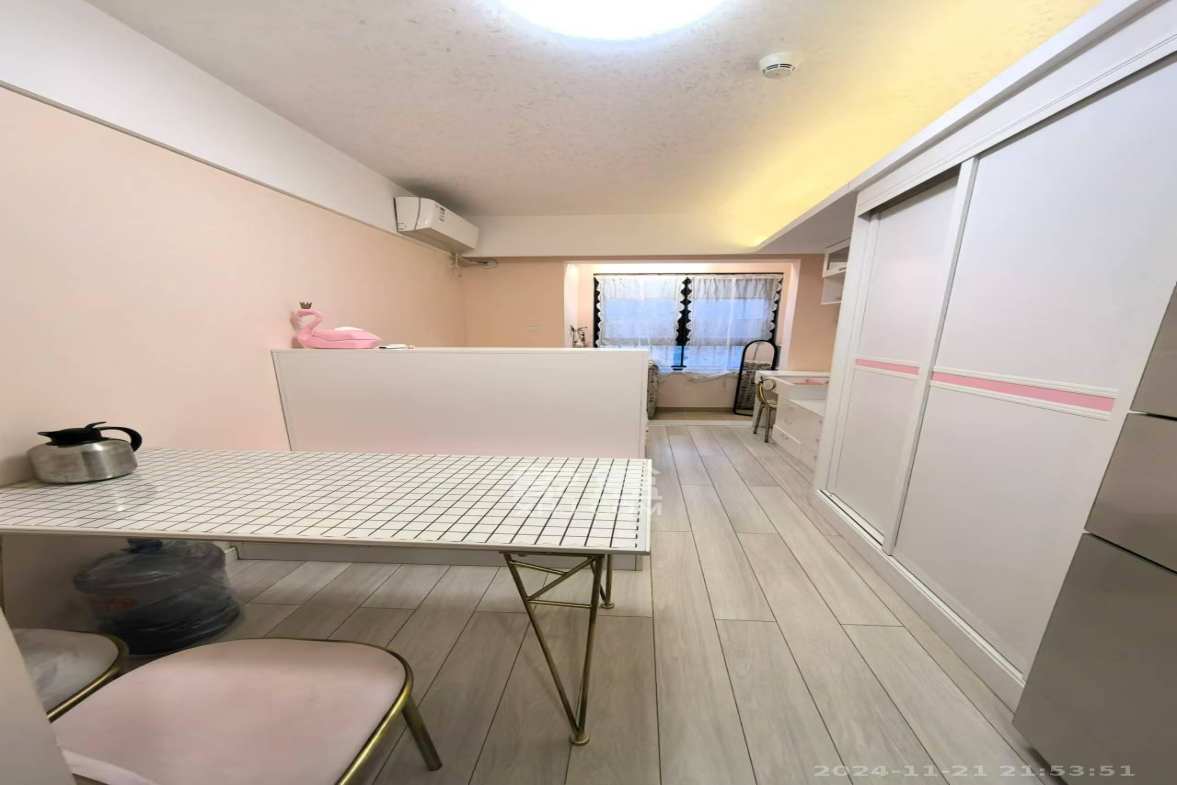 万科金域缇香  1室1厅1卫   1500.00元/月室内图