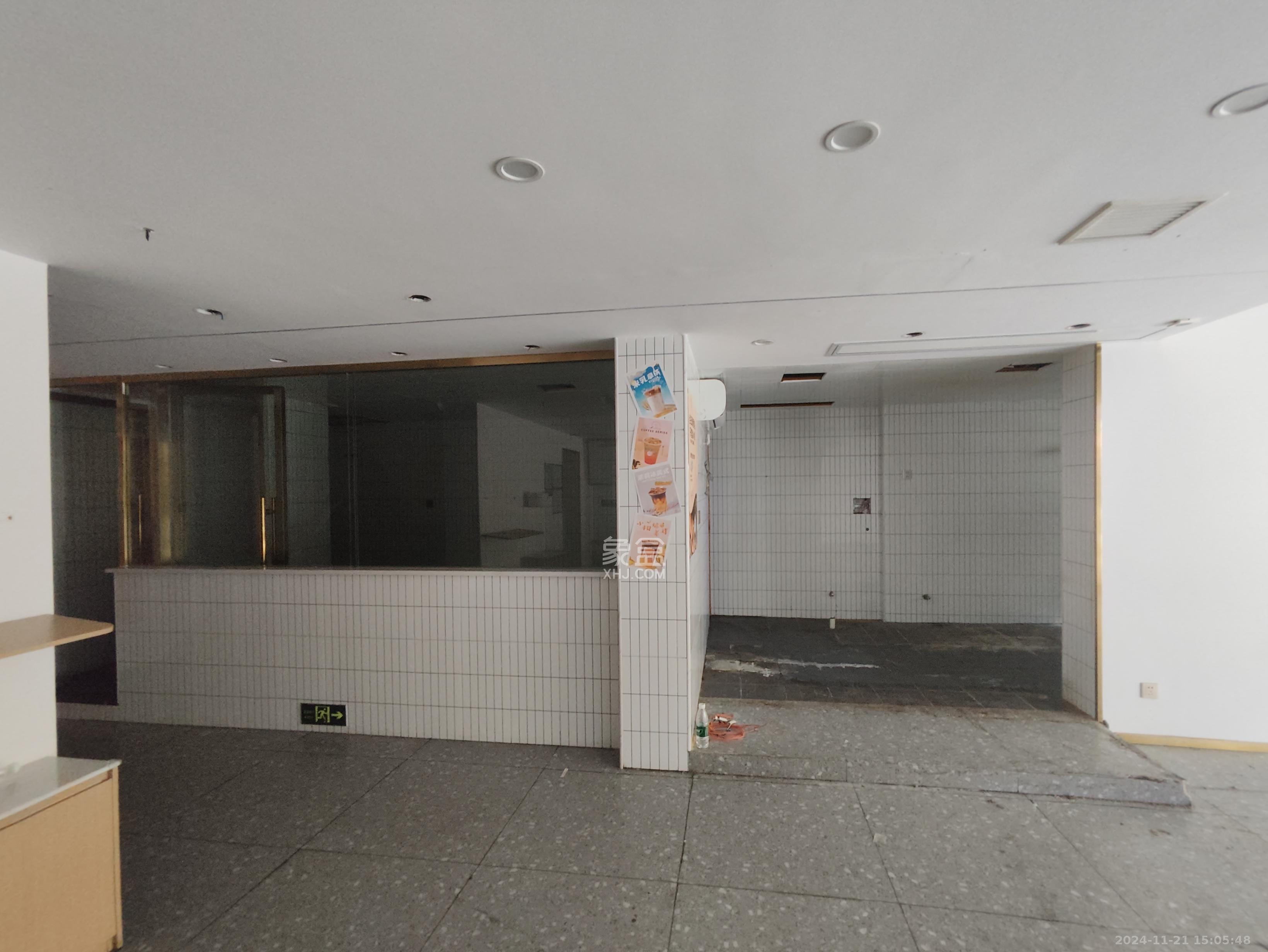 万博汇   216.57㎡      28000.0元/月室内图