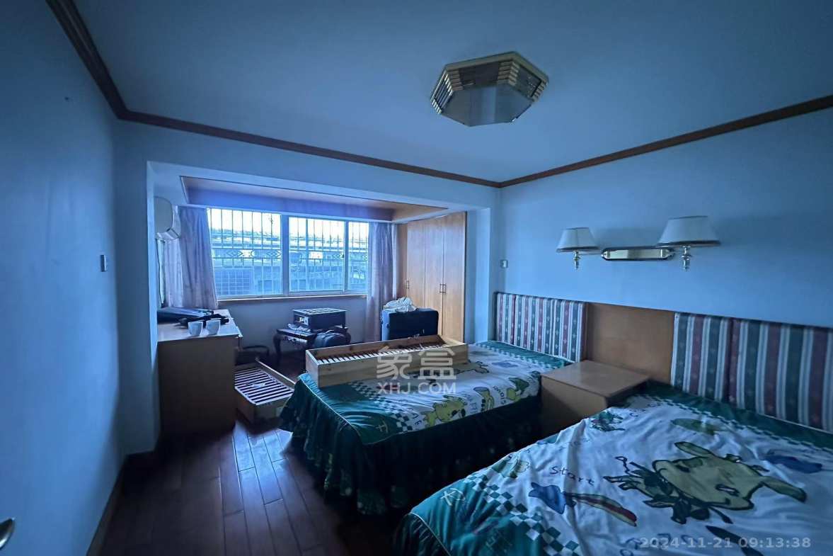 亮丽阁公寓  3室2厅1卫   2200.00元/月室内图