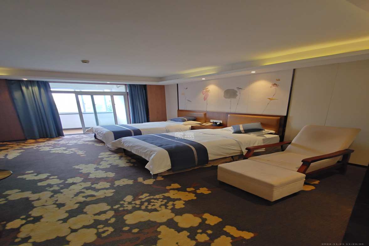 玛依拉山庄  2室2厅1卫   1700.00元/月室内图