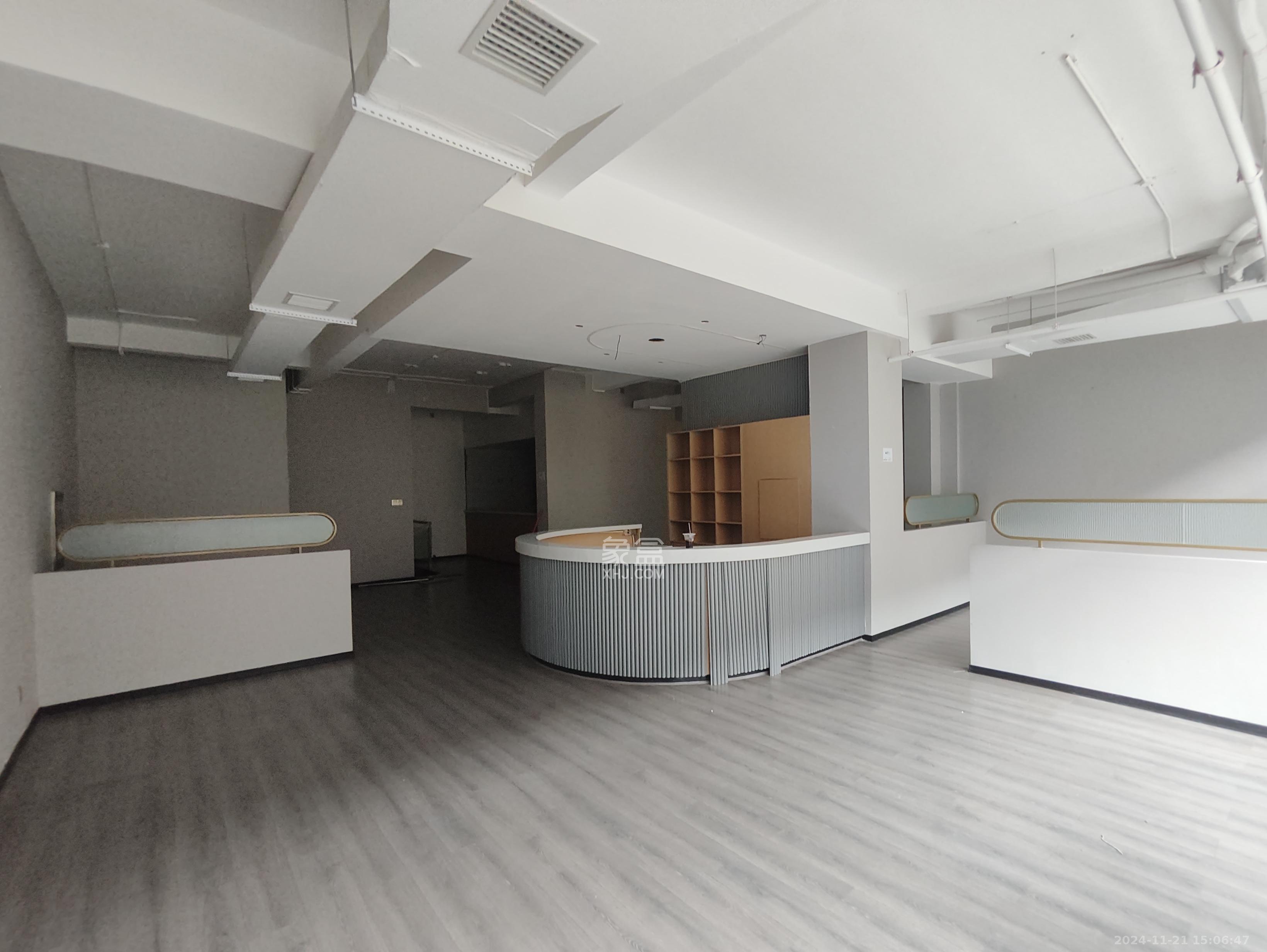 万博汇   216.57㎡      28000.0元/月室内图