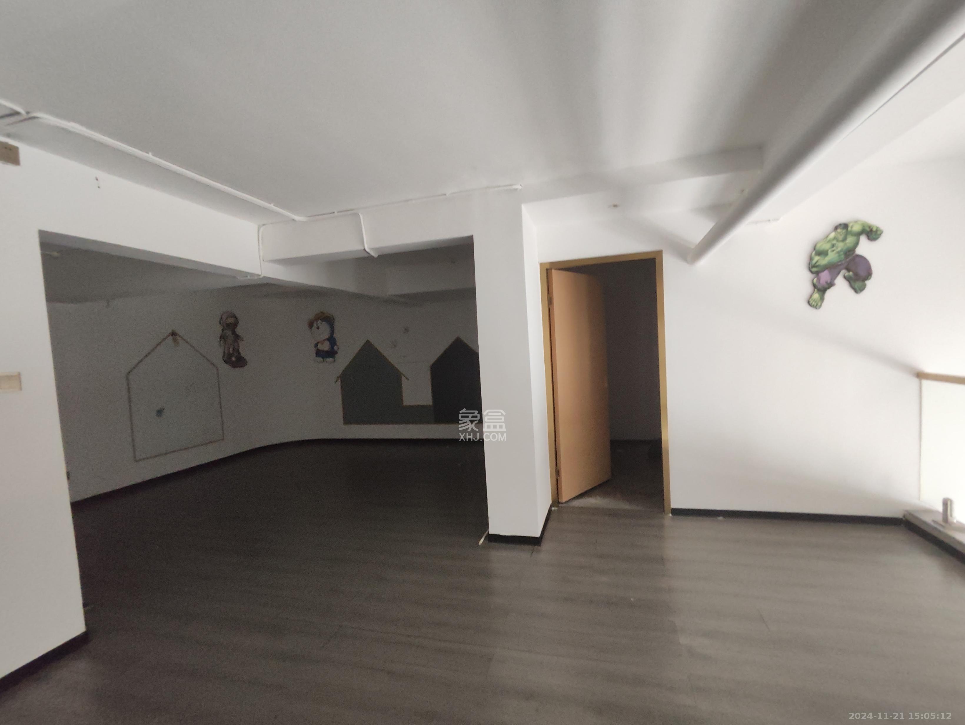 万博汇   216.57㎡      28000.0元/月室内图