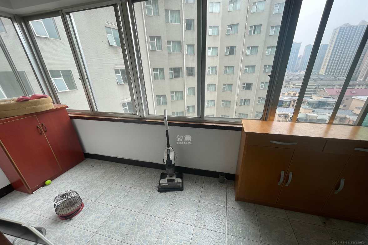 时代帝景  3室2厅2卫   5000.00元/月室内图