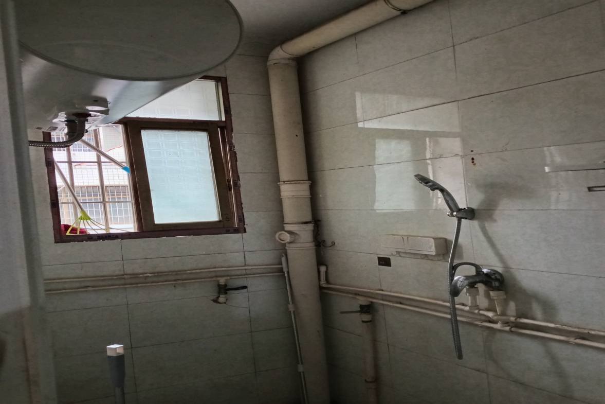 罗家小区西区  2室1厅1卫    650.0元/月室内图