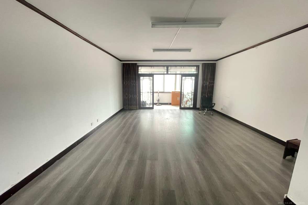 时代帝景  3室2厅2卫   5000.00元/月室内图1