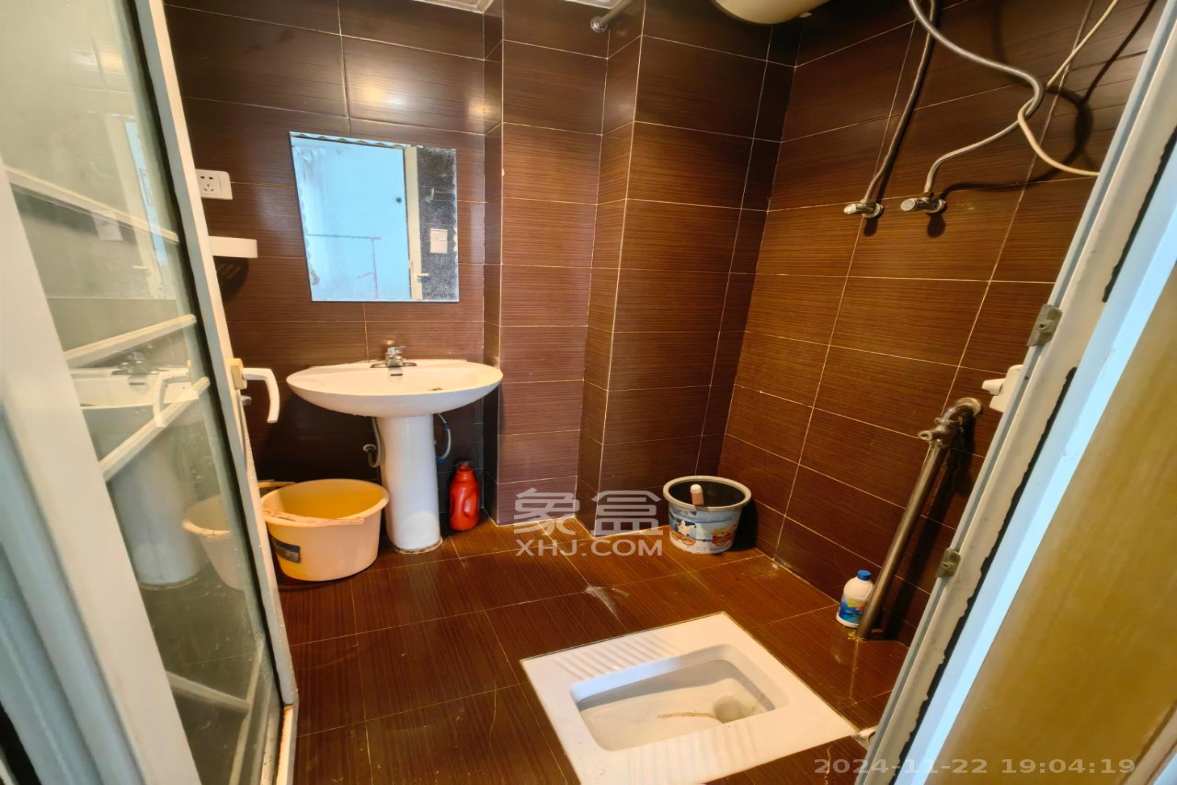 中山大厦（广阔大厦）  1室0厅1卫   1500.00元/月室内图