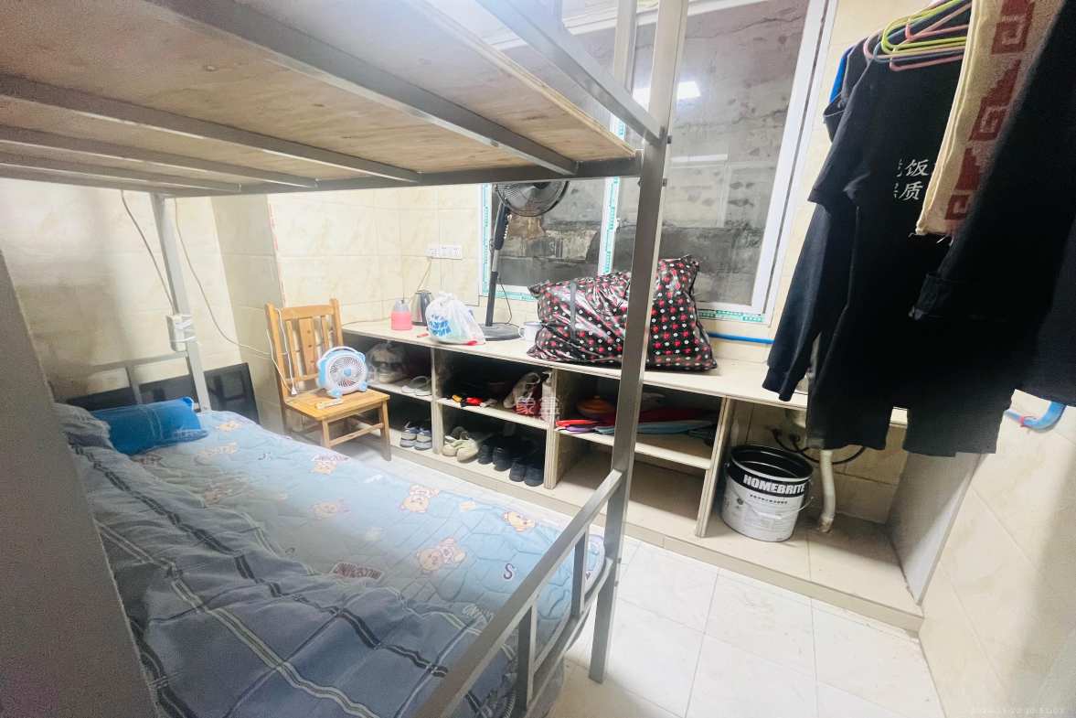 东文庙坪  3室1厅1卫   2500.00元/月室内图