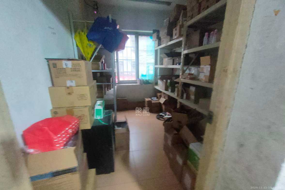 高桥日化城 3室2厅1卫 4000.0元/月 高桥日化城 3室2厅1卫 4000.0元/月室内图