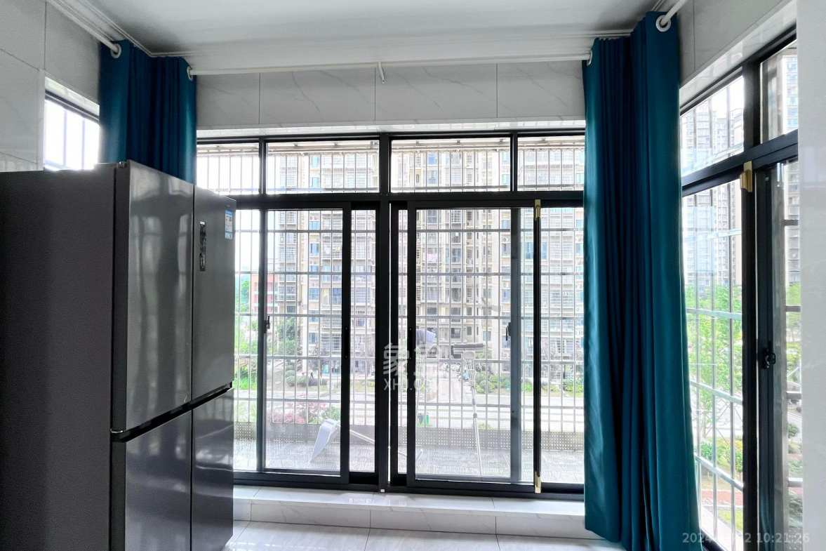 真人桥家园一期 3室2厅2卫 2200.0元/月 真人桥家园一期 3室2厅2卫 2200.0元/月室内图