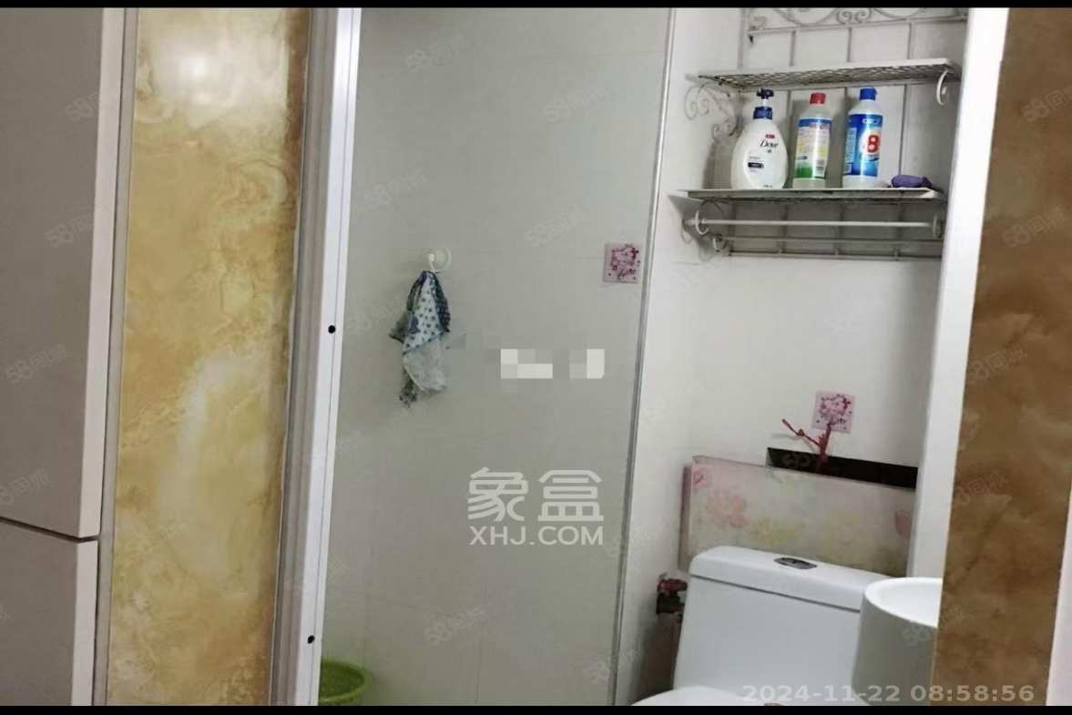 新时代广场  1室1厅1卫   2300.00元/月室内图
