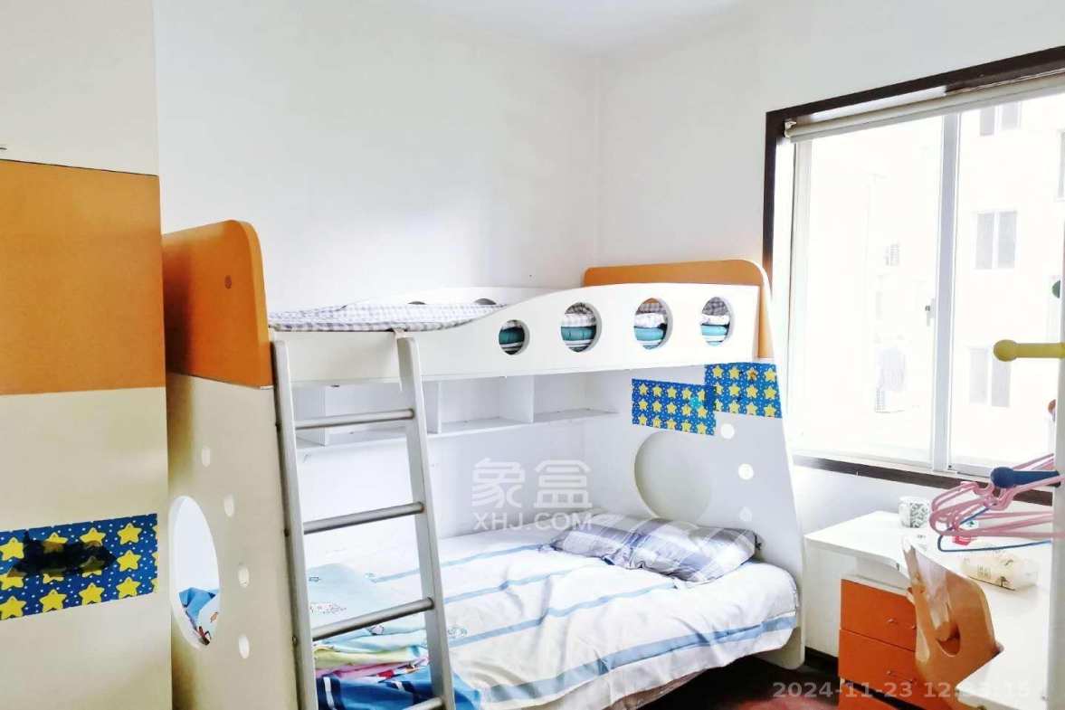 一心花苑  3室1厅2卫   4500.00元/月室内图