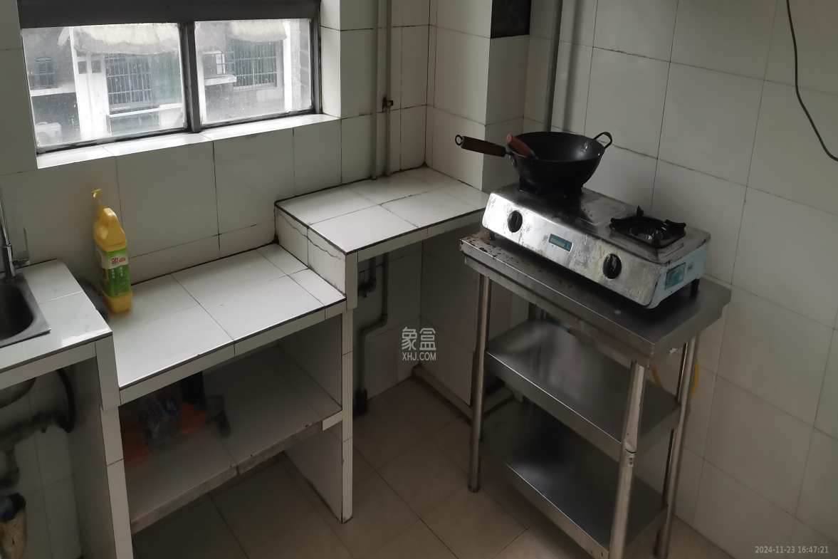 万煦园  3室2厅2卫    2000.0元/月 万煦园  3室2厅2卫    2000.0元/月室内图