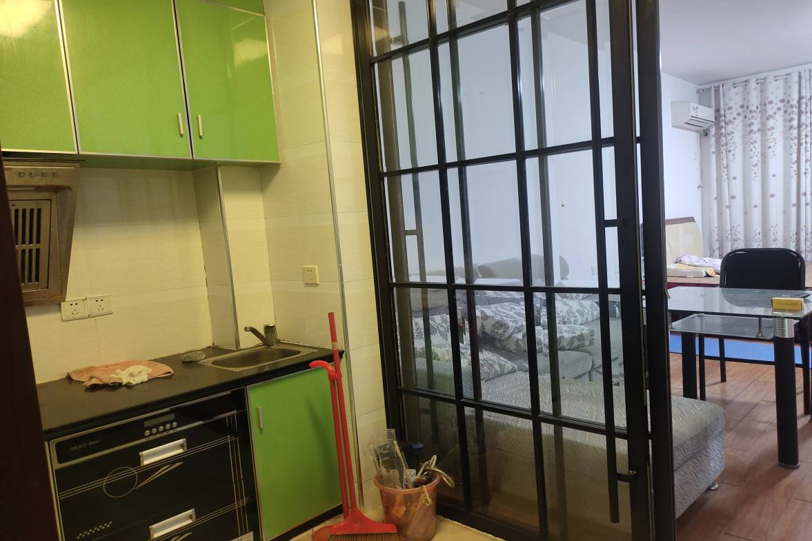 大同芙蓉  1室1厅1卫    900.0元/月室内图