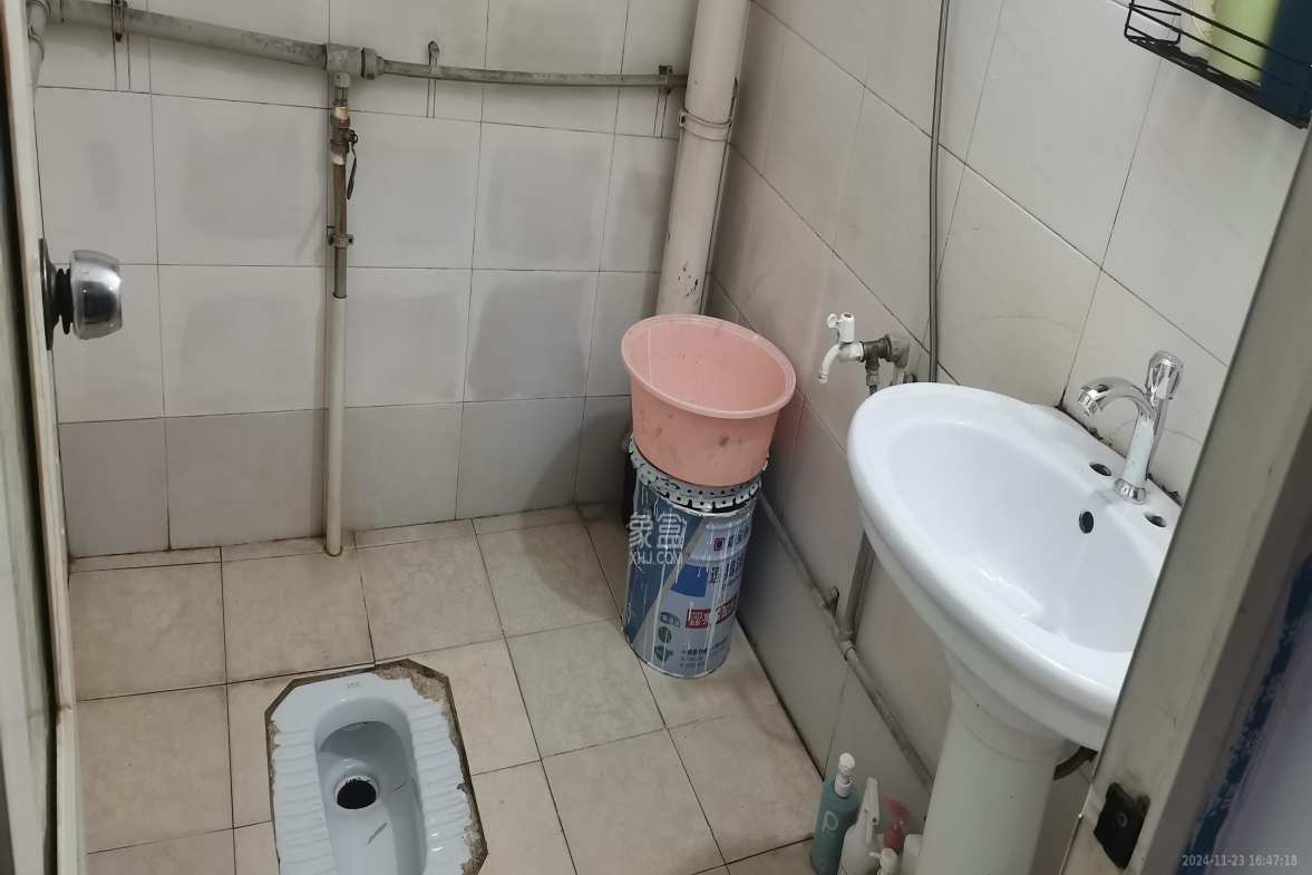 万煦园  3室2厅2卫    2000.0元/月 万煦园  3室2厅2卫    2000.0元/月室内图