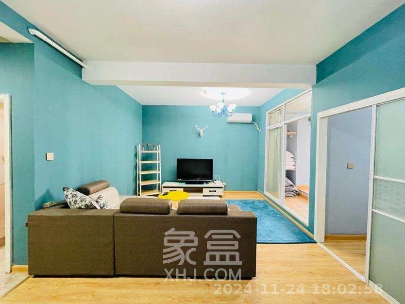 芙蓉同发  2室1厅1卫   2800.00元/月室内图1