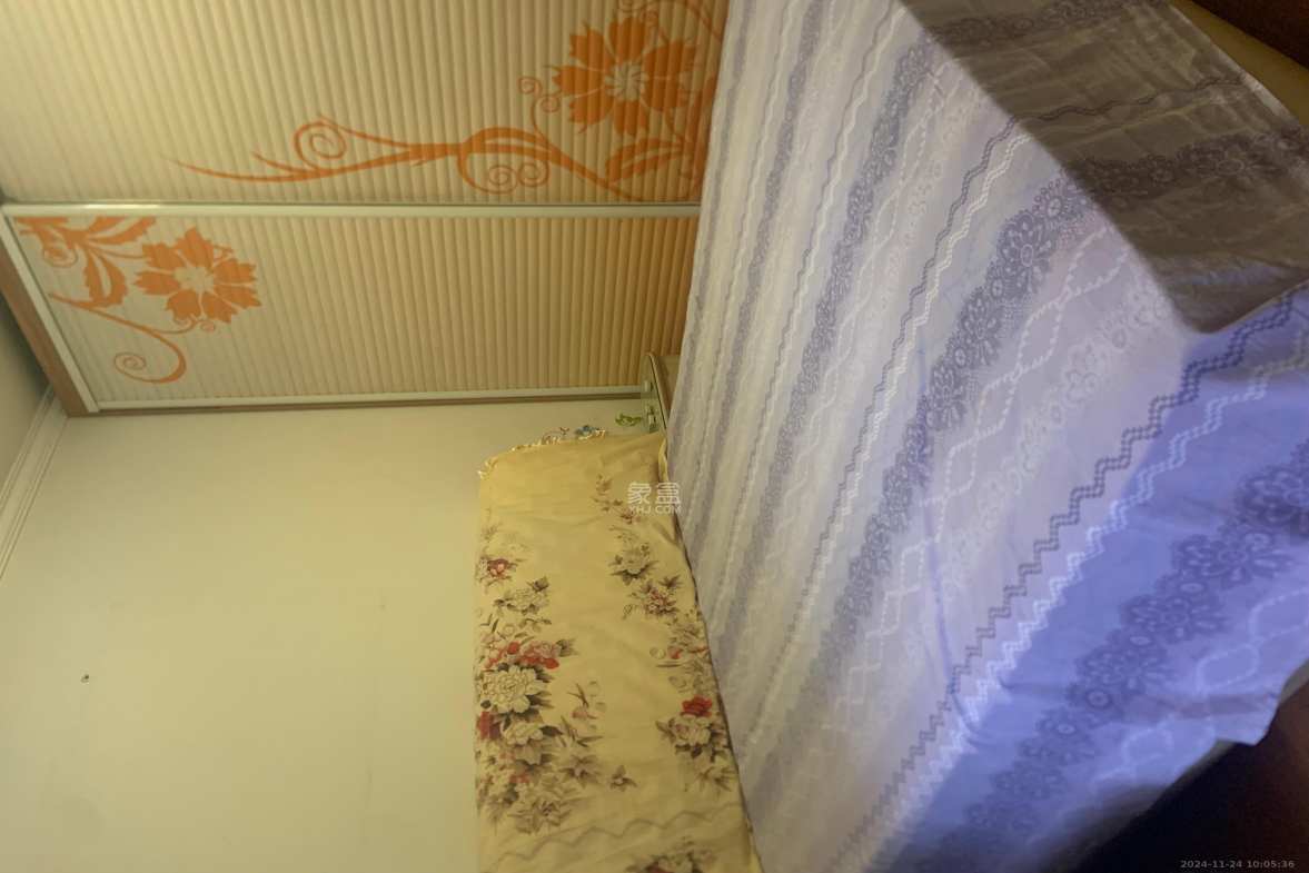 珠江花城二期扶水岸  3室2厅2卫   2600.00元/月室内图