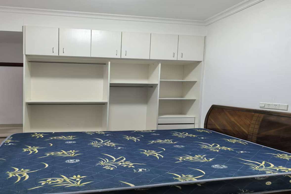 五洲富隆中心  1室1厅1卫    1200.0元/月室内图