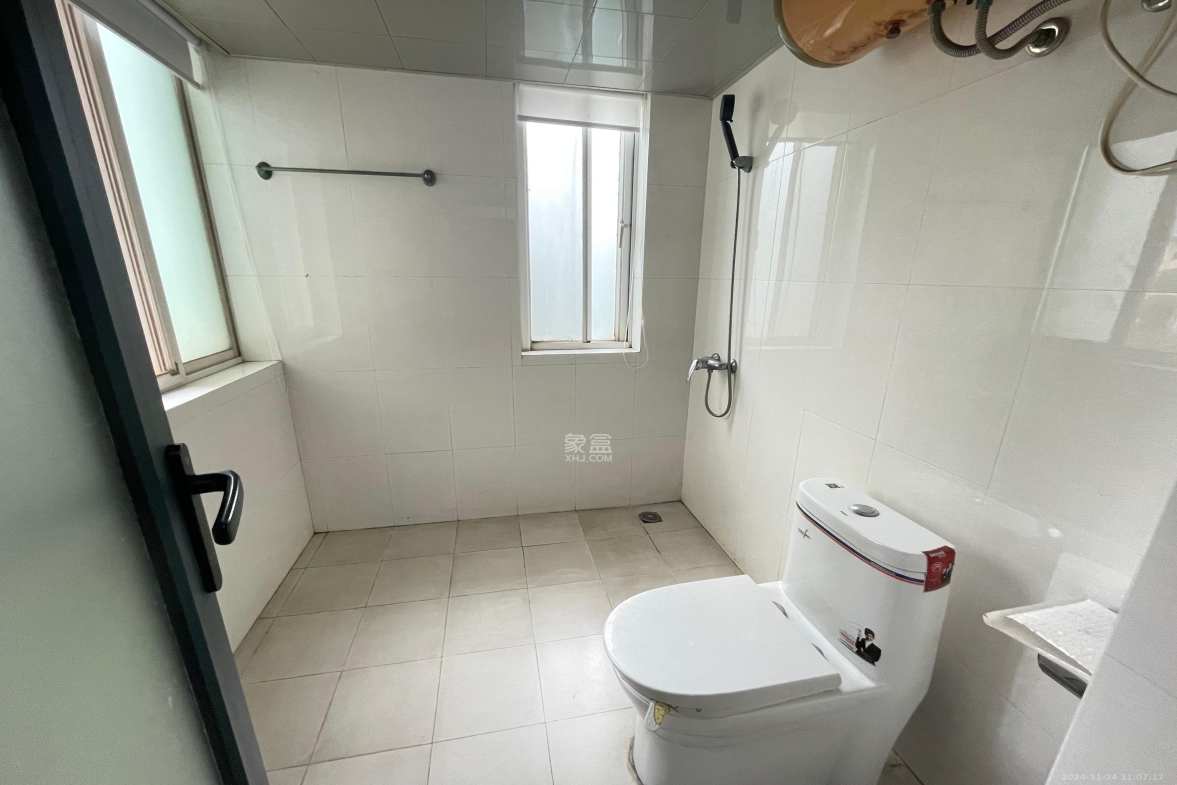 中建桂苑  4室2厅1卫   2600.00元/月室内图