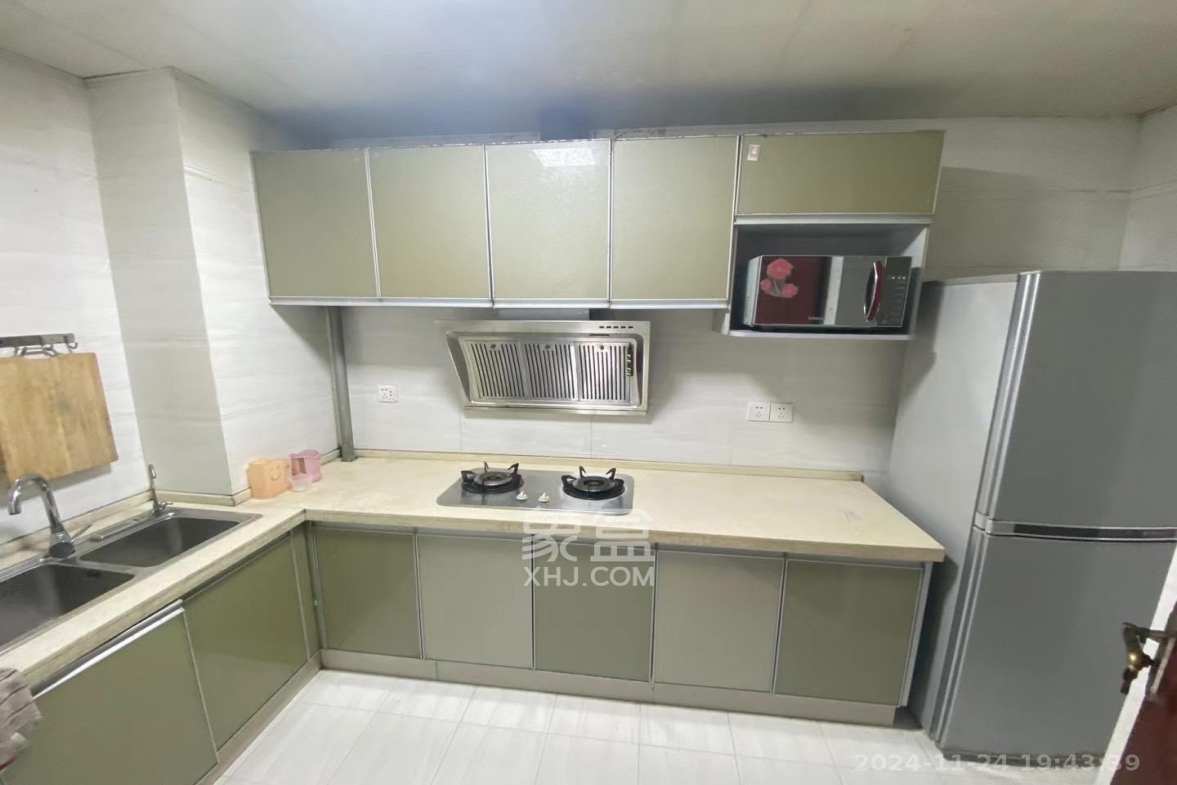 纳帕溪谷  3室2厅2卫   1600.00元/月室内图