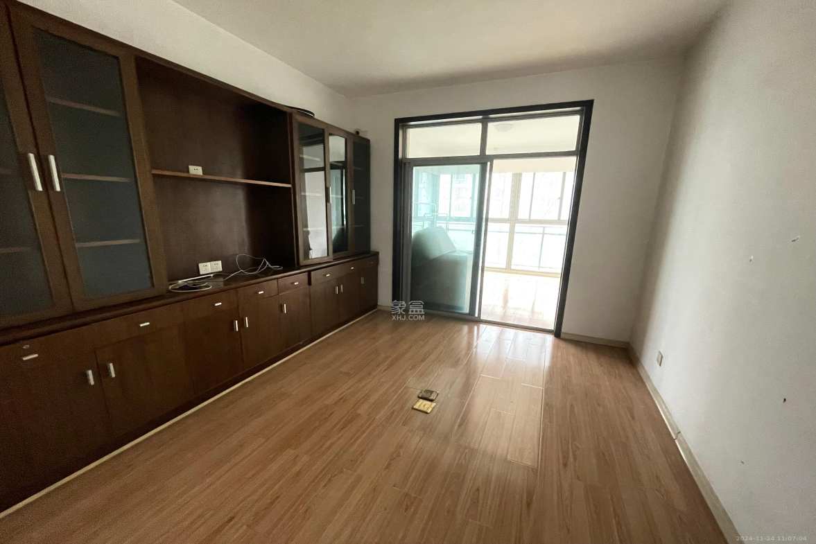中建桂苑  4室2厅1卫   2600.00元/月室内图