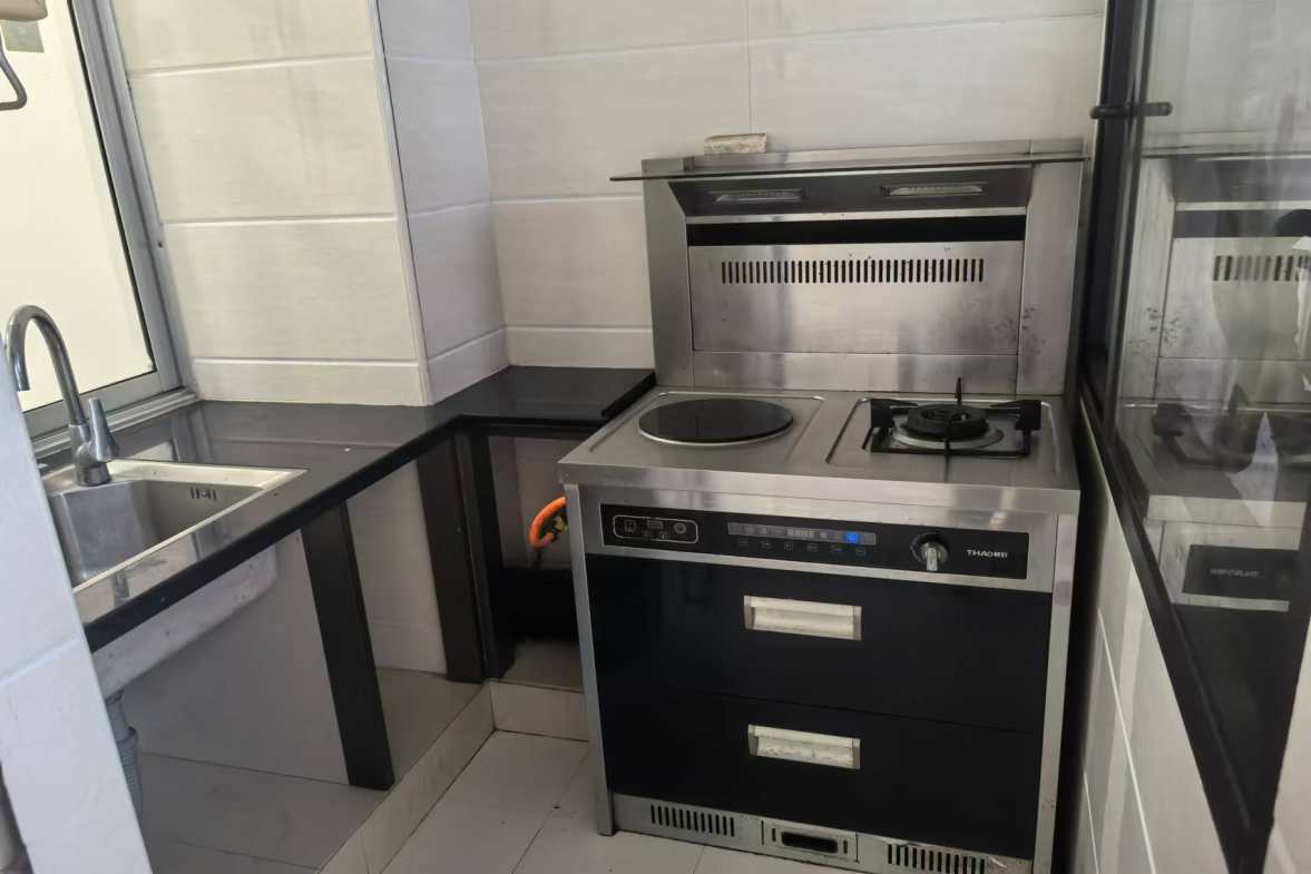 五洲富隆中心  1室1厅1卫    1200.0元/月室内图