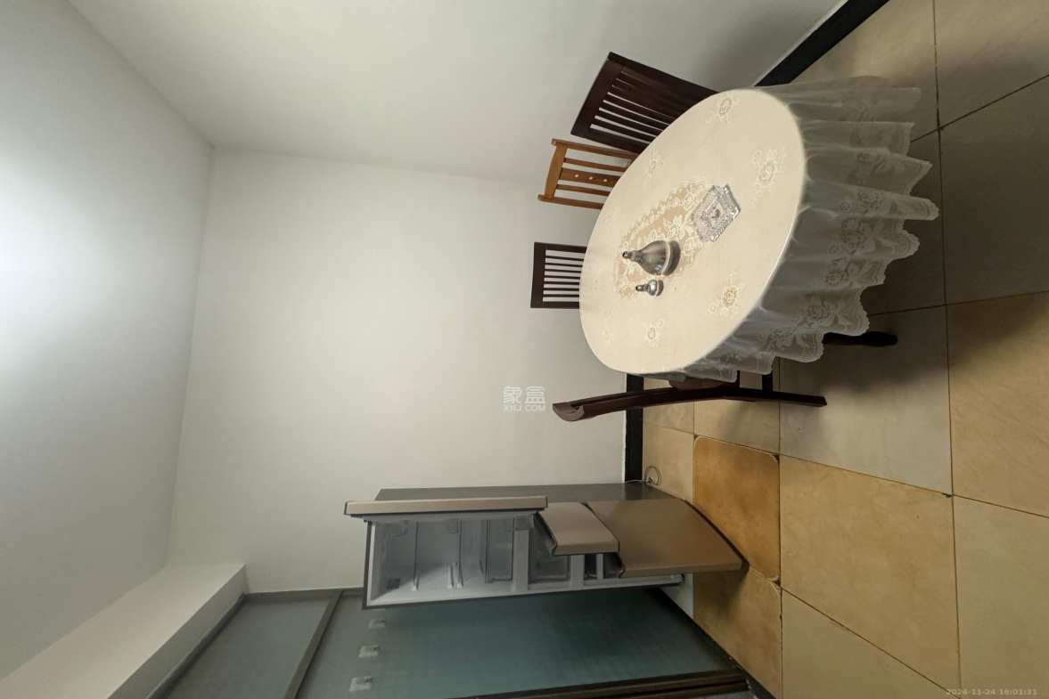 火炬村  2室0厅0卫    2000.0元/月 火炬村  2室0厅0卫    2000.0元/月室内图