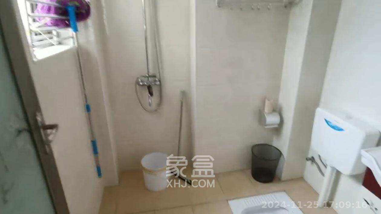 新华都万家城  3室2厅2卫   2500.00元/月室内图