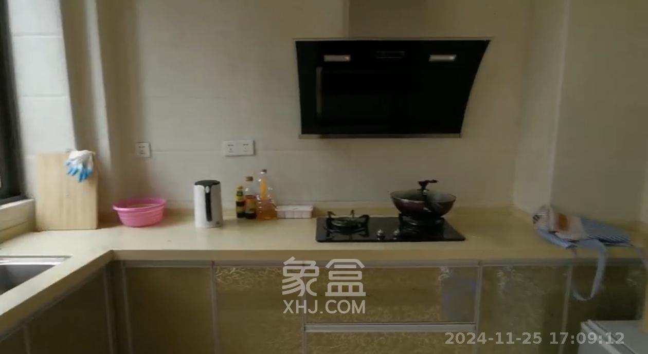 新华都万家城  3室2厅2卫   2500.00元/月室内图