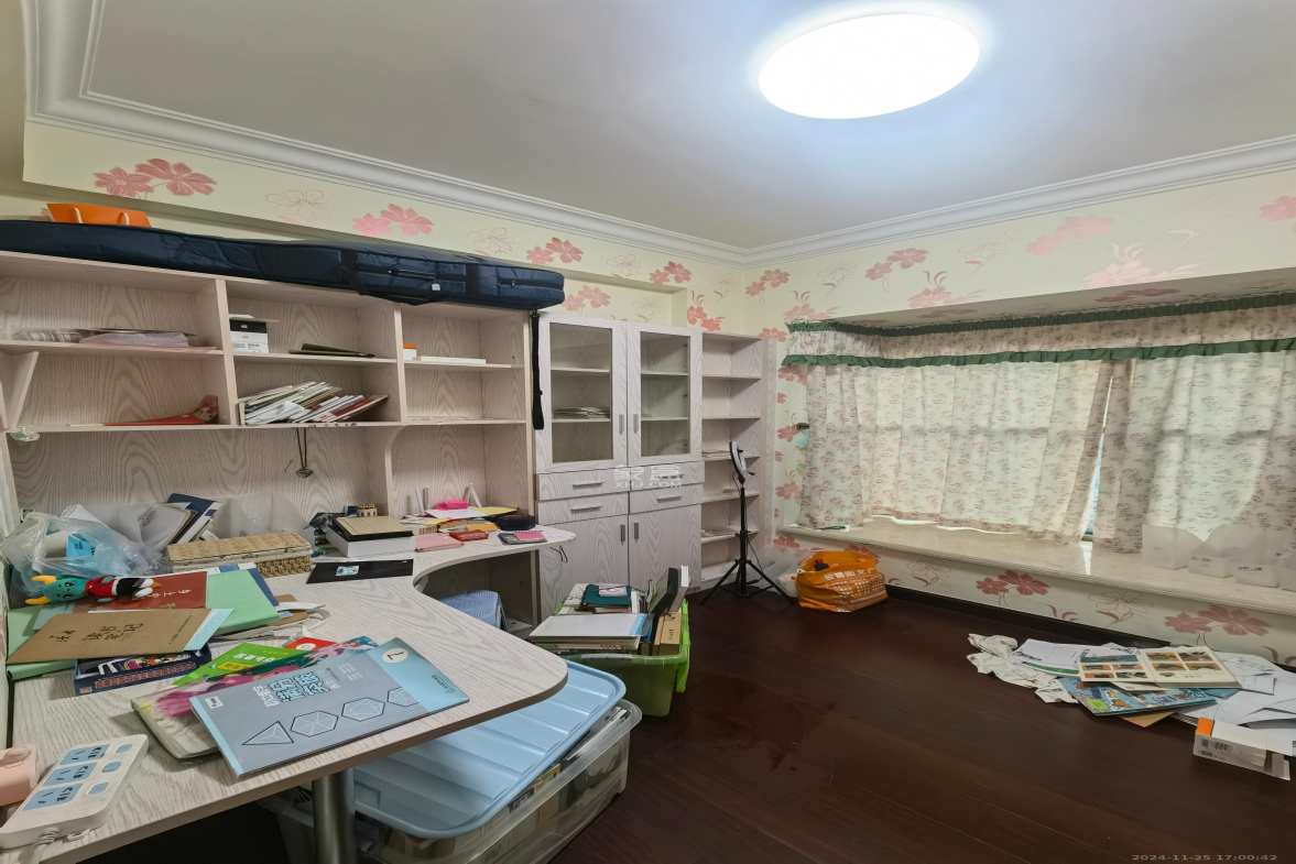 恒大华府  4室2厅2卫   4000.00元/月室内图