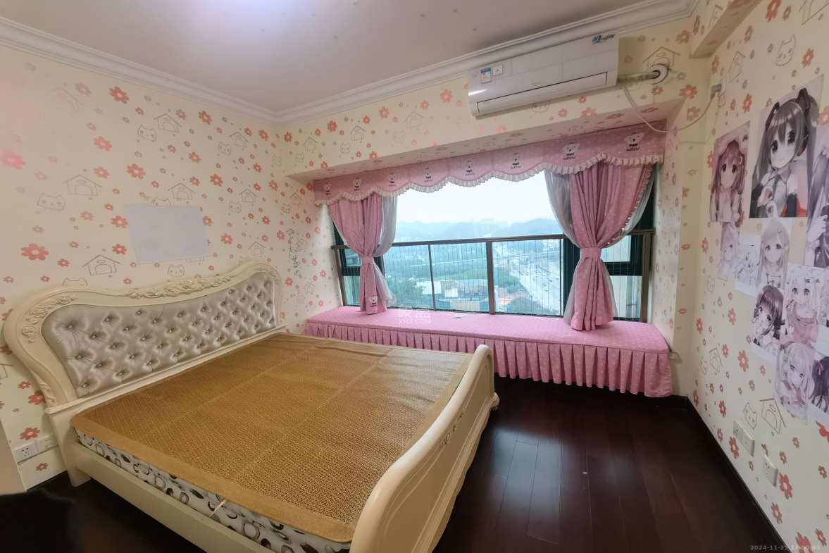 恒大华府  4室2厅2卫   4000.00元/月室内图