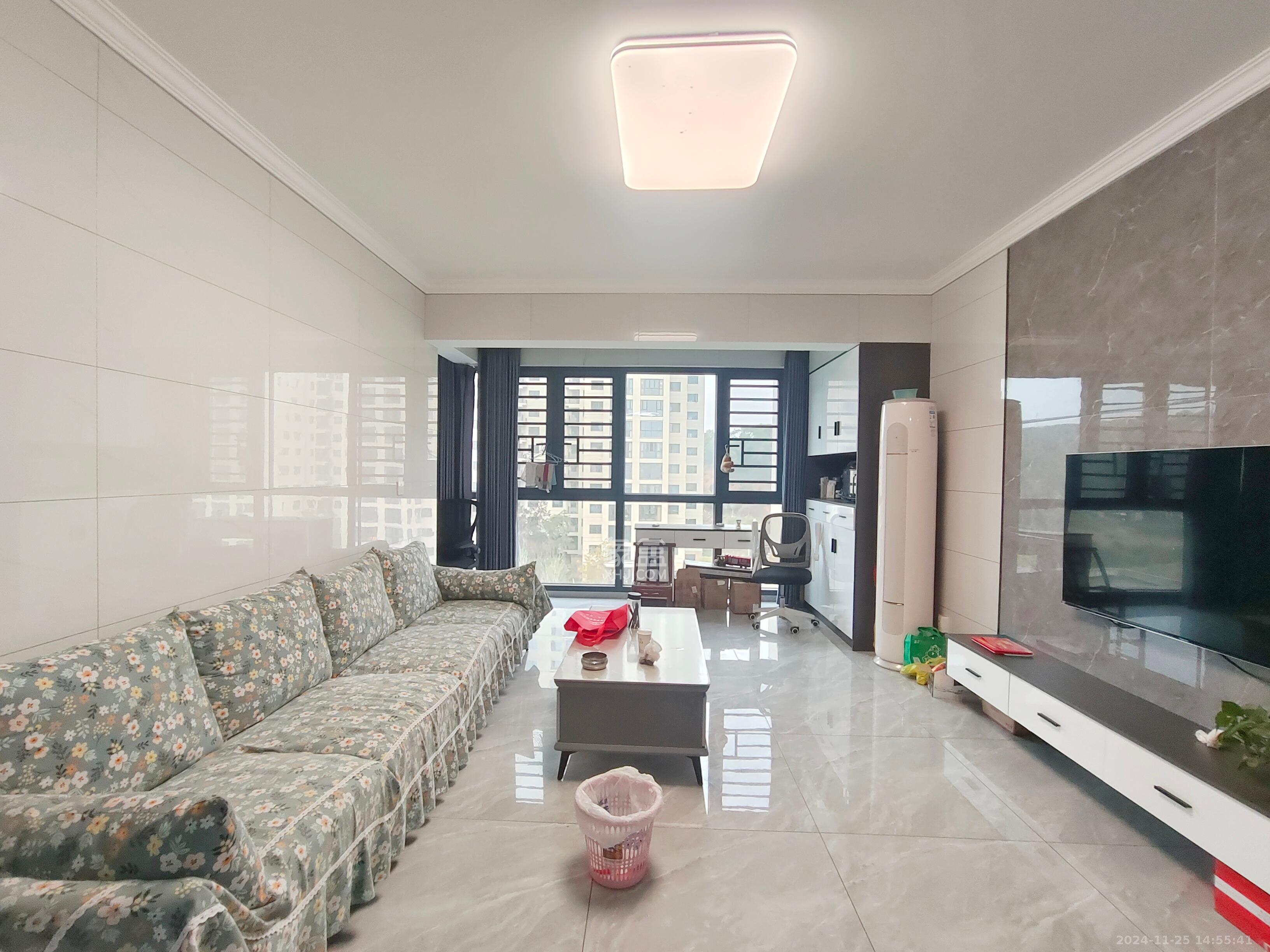 智达佳园  3室2厅2卫    2000.0元/月