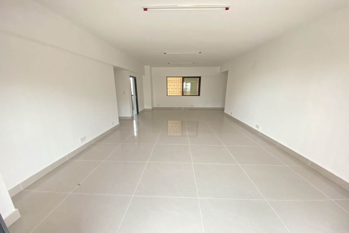 中建花园  3室2厅2卫   3000.00元/月室内图