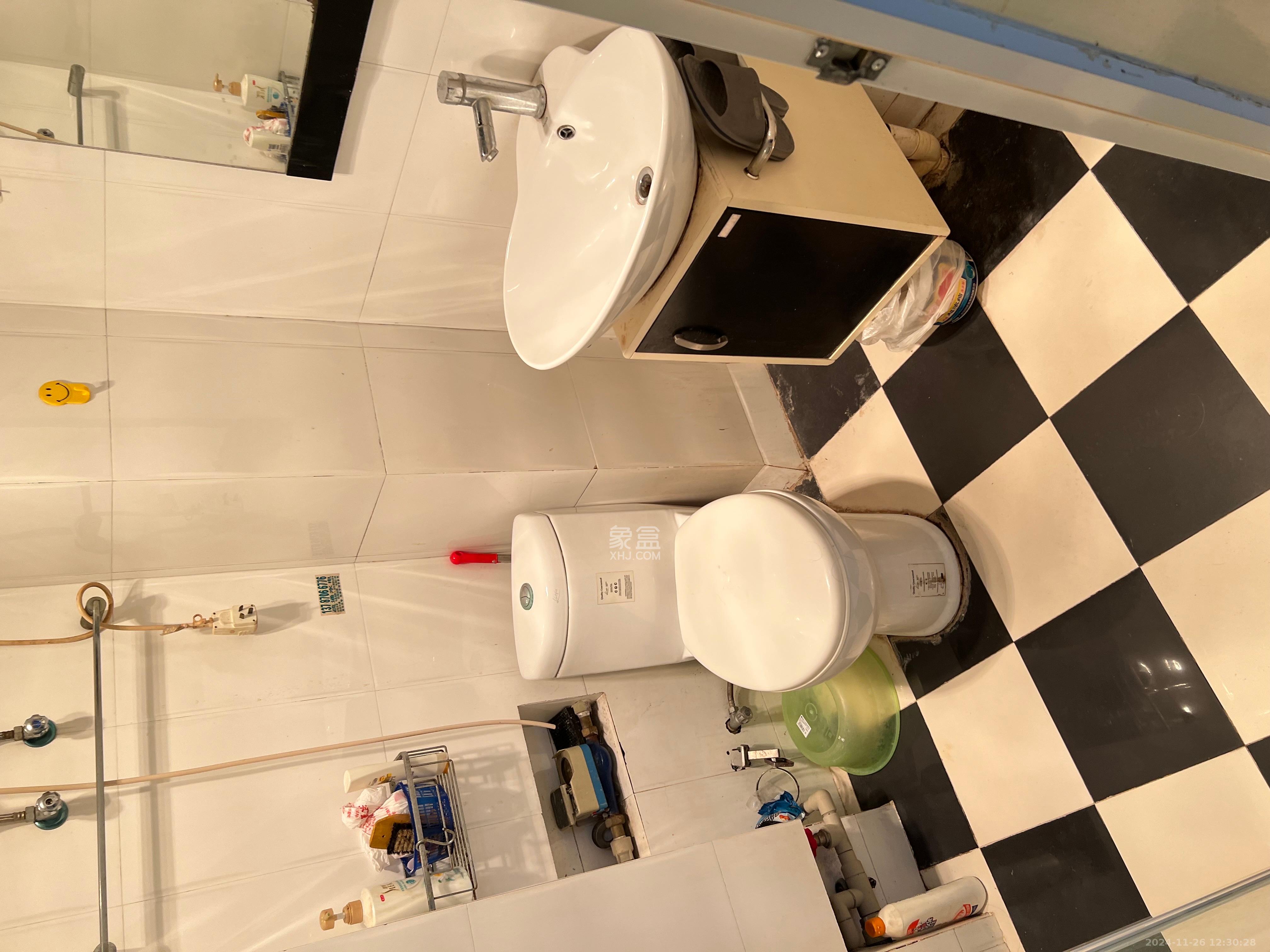 七彩丽都  1室1厅1卫    1600.0元/月