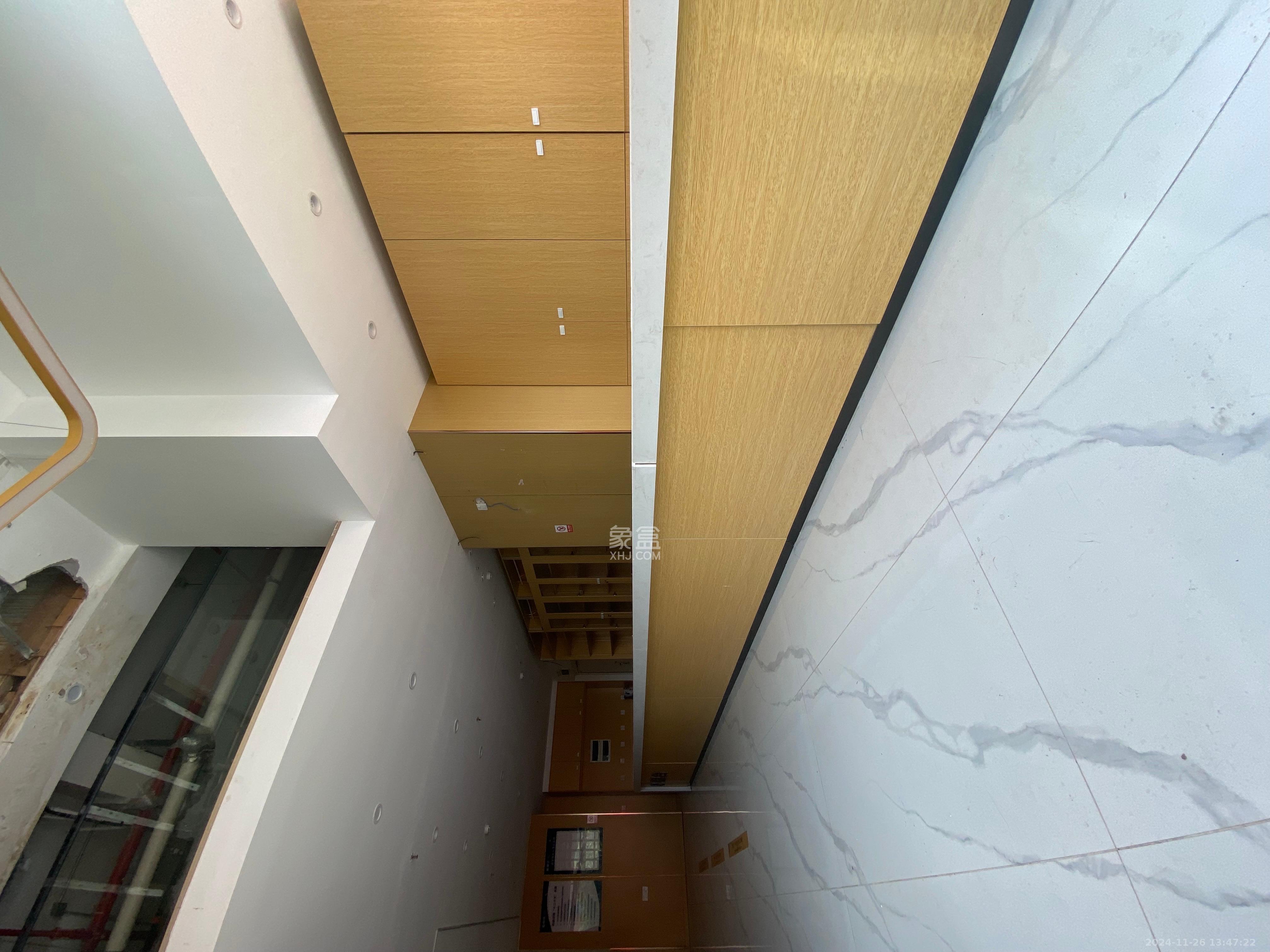 保利西海岸A区   90.68㎡      18000.0元/月室内图