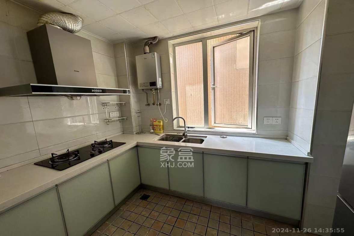 恒广国际景园一二区  3室2厅2卫    2500.0元/月室内图