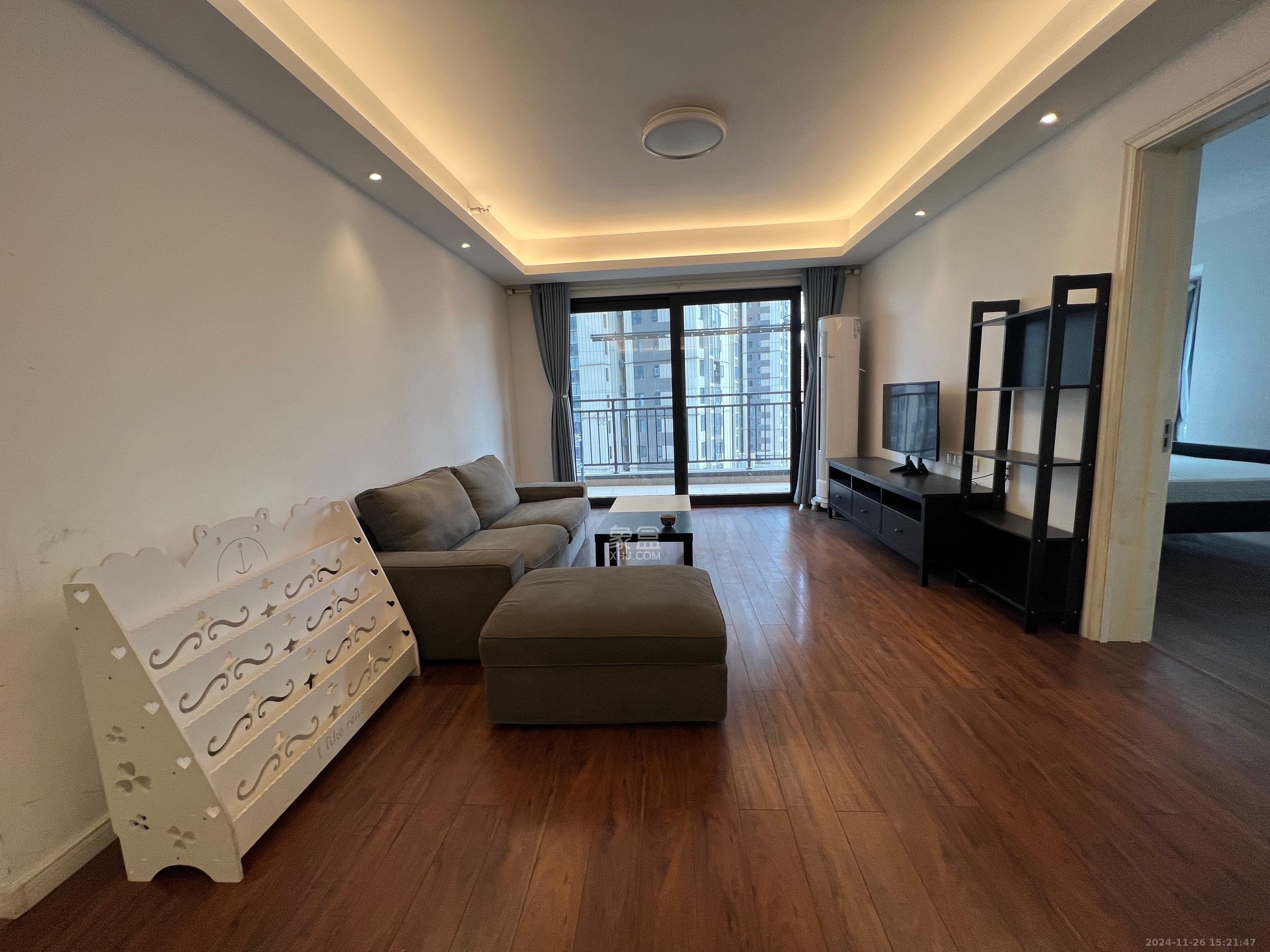 万科里金域国际  4室2厅2卫    4600.0元/月