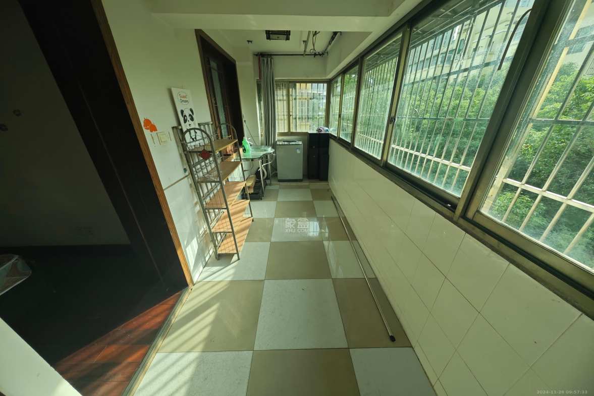 仁和家园  3室2厅1卫   1800.00元/月室内图